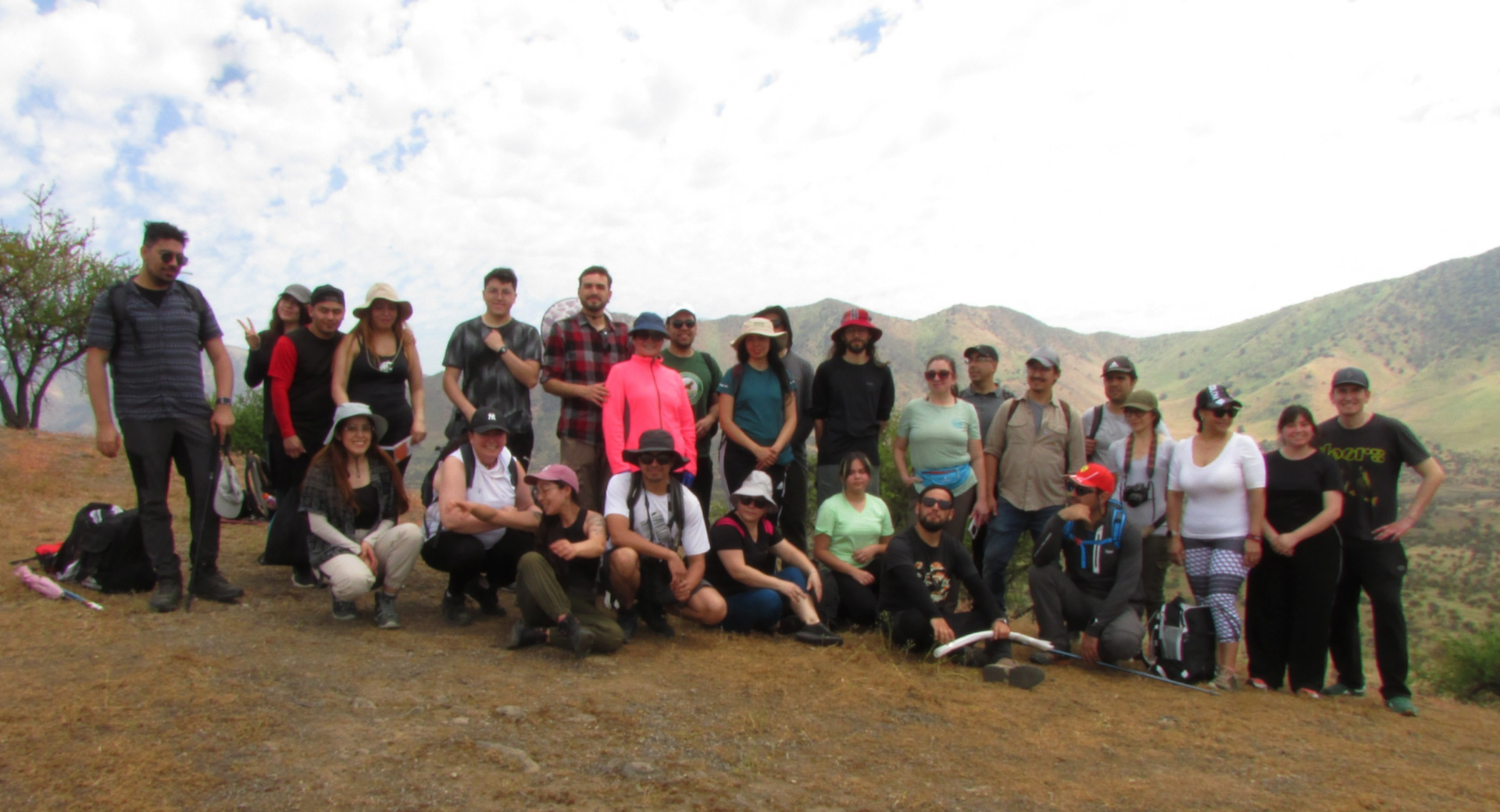 «Descubriendo el cerro Isla lo Aguirre» Sector Cerro La Bandera y su unión con el Mapocho