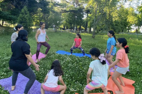 Taller de Apreciación de la Naturaleza con Yoga Familiar